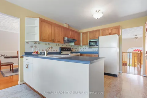 10 CARLETON CATHCART St, Stittsville - Munster - Richmond, ON K2S 1N1