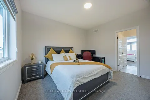 1879 Boardwalk Way, London, ON N6K 0J3