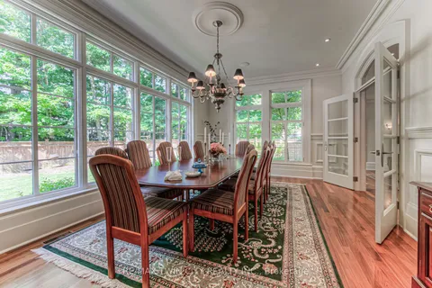 573 SUGARBUSH Dr, Waterloo, ON N2K 1Z9