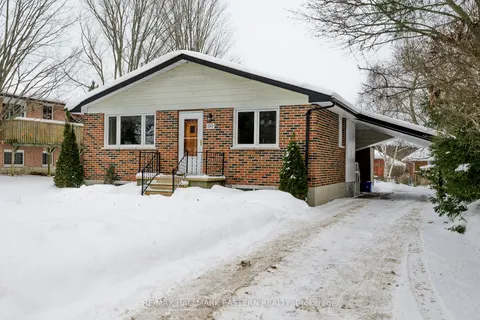 69 Ermatinger St, Smith-Ennismore-Lakefield, ON K0L 2H0