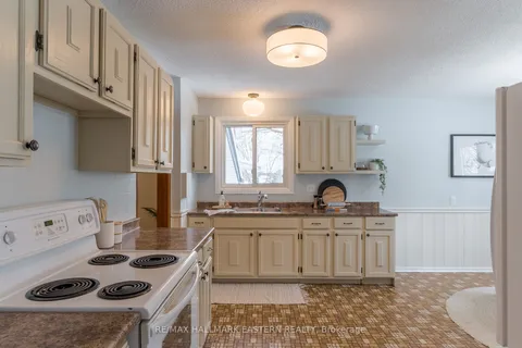 69 Ermatinger St, Smith-Ennismore-Lakefield, ON K0L 2H0