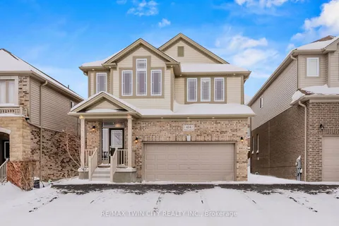 414 Wild Calla St, Waterloo, ON N2V 0B5