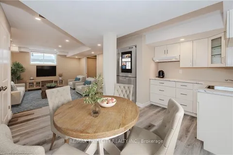 414 Wild Calla St, Waterloo, ON N2V 0B5