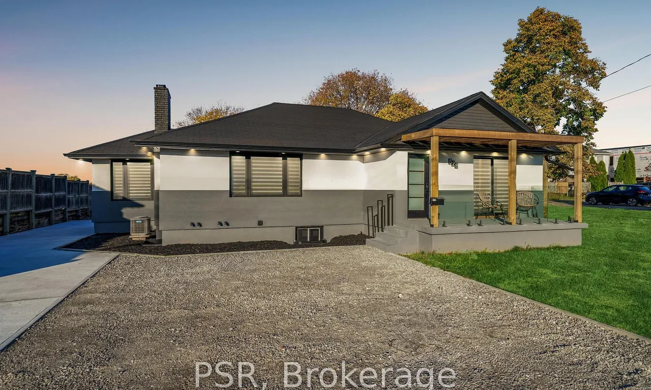 528 Main St, Grimsby, ON L3M 1T5