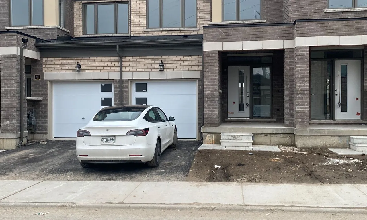 166 Deerpath Dr, Guelph, ON N1K 0E2