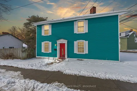 148 Yonge St, Kingston, ON K7M 1G1