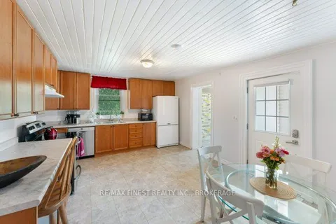 30 King Street, Prince Edward County, ON K0K 2T0
