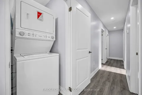180 Oakland Drive, Hamilton, ON L8E 1B6