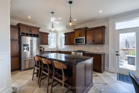 643 Redtail Tr, London, ON N6H 5X7