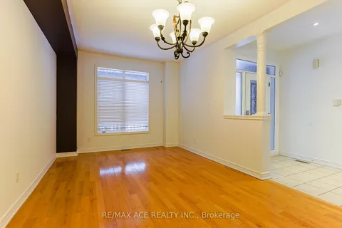 46 Bridgenorth Cres, Hamilton, ON L8E 6C1