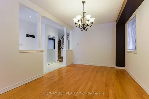 46 Bridgenorth Cres, Hamilton, ON L8E 6C1