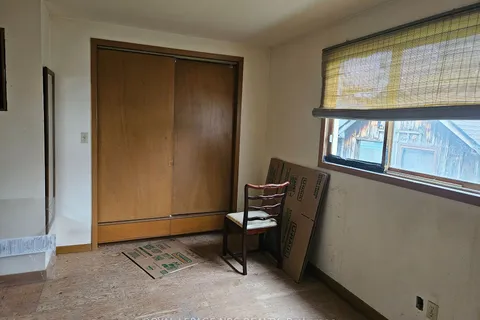 120 Page St, St. Catharines, ON L2R 4A9