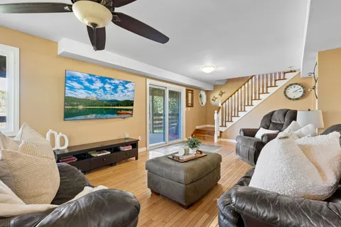 8 Scott Crescent, Erin, ON N0B 1Z0