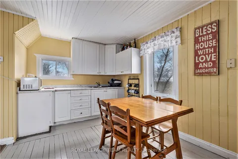 10296 Marionville Rd, North Dundas, ON K4R 1E5