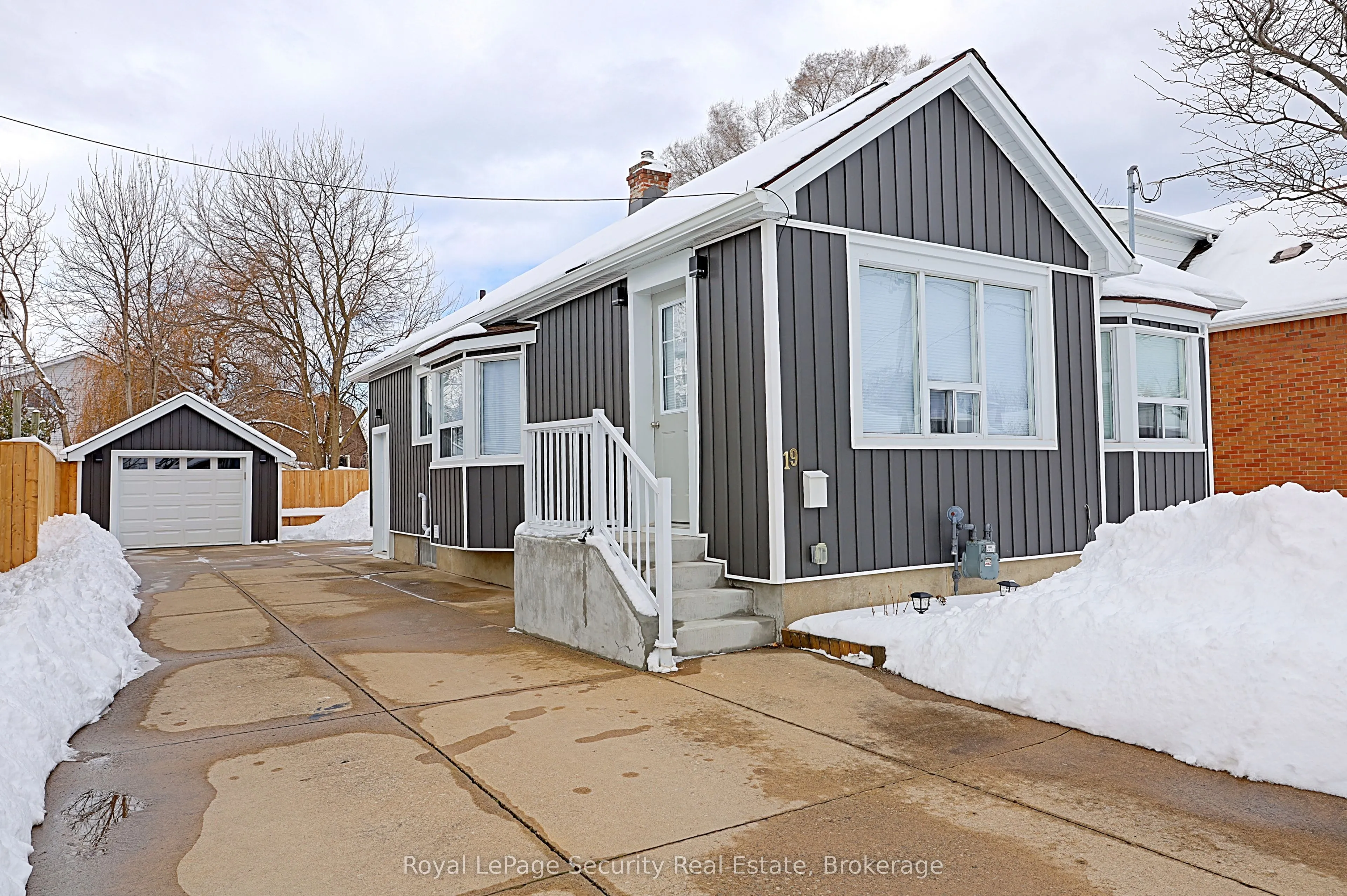 19 Ormonde Avenue, St. Catharines, ON L2M 5P1