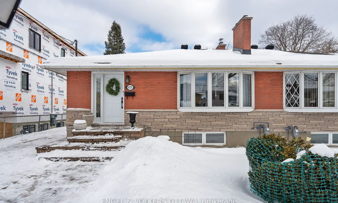 475 Edgeworth Ave, Woodroffe, ON K2B 5L2
