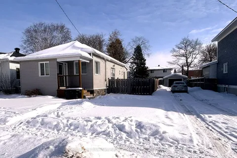 668 Douglas St, North Bay, ON P1B 5N8