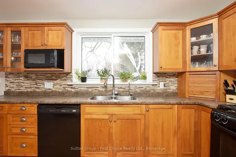 6077 Frank St, West Perth, ON N0K 1N0