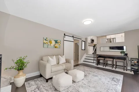 3 Trotting Way, Kanata, ON K2M 1B3
