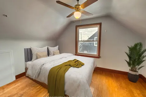 667 Murphy Rd, Sarnia, ON N7S 2X4