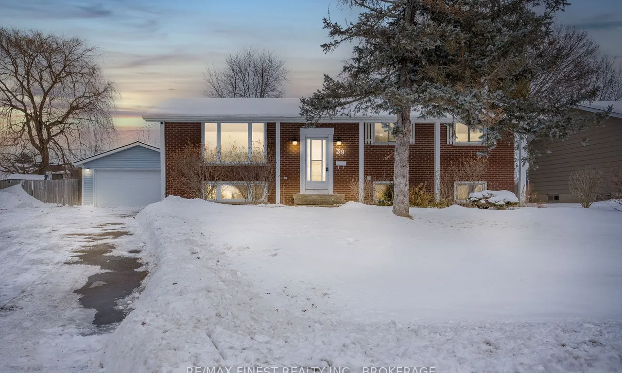 39 Bakers Lane, Loyalist, ON K7N 1L9