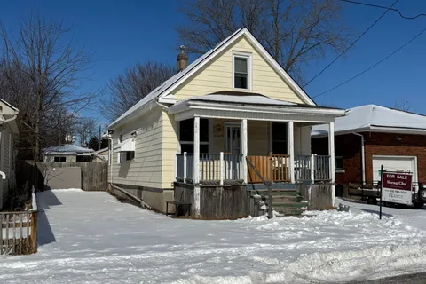 6269 Ash Street, Niagara Falls, ON L2G 2H4