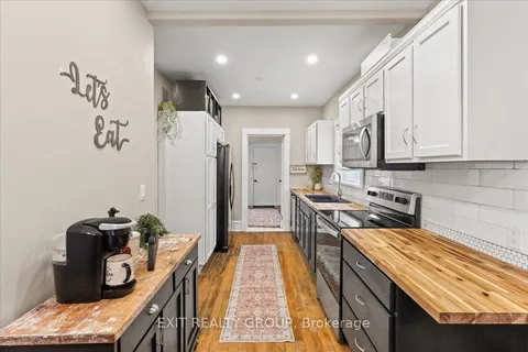 251 King St, Quinte West, ON K8V 3X2