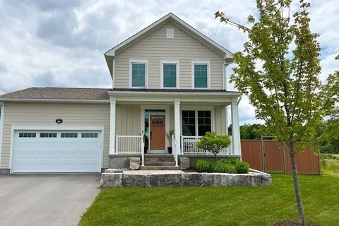 27 Shelter Cove Drive, Westport, ON K0G 1X0
