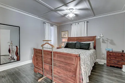 217 Vancouver St, London, ON N5W 4R9