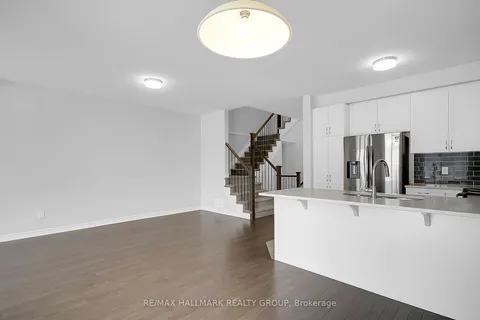 79 Mesa Dr, Barrhaven, ON K2P 2R2