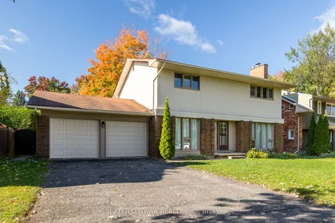 15 Rutherford Crescent, Kanata, ON K2K 1N1