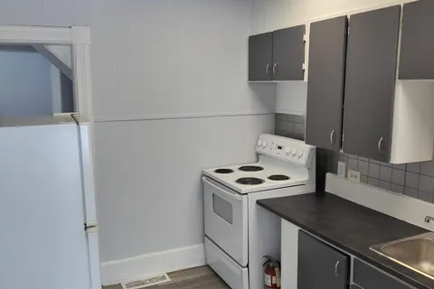 300-306 Church Street, Pembroke, ON K8A 4L3