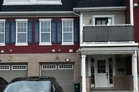 112 Pennant Ave, Barrhaven, ON K2J 5W6