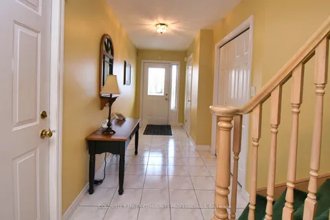 151 Dicenzo Drive, Hamilton, ON L9B 2K8