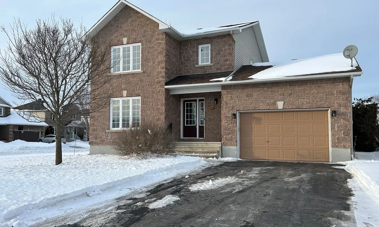 304 CENTENAIRE St, Russell, ON K0A 1W0