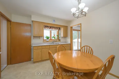 961 Crumlin Side Rd, London, ON N5V 1R6