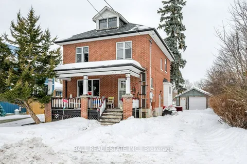 472 Parnell St, Peterborough, ON K9J 4J4
