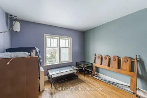 472 Parnell St, Peterborough, ON K9J 4J4