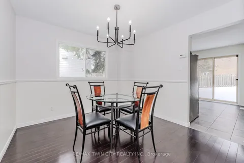 170 Cedar Crest St, Kitchener, ON N2N 2A9