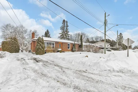 26 Cockburn St, Stittsville - Munster - Richmond, ON K0A 2Z0