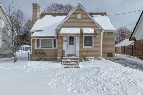 222 Victoria St, North Bay, ON P1B 6B5