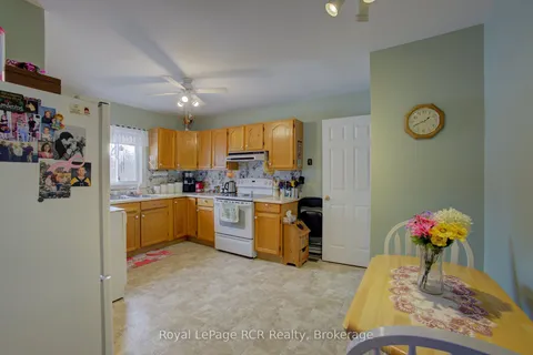 170 Frederick St, Wellington North, ON N0G 1A0