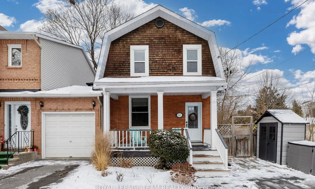251 Iona St, Westboro - Hampton Park, ON K1Z 7B6