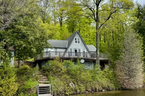 203 Faradale Drive, Faraday, ON K0L 1C0