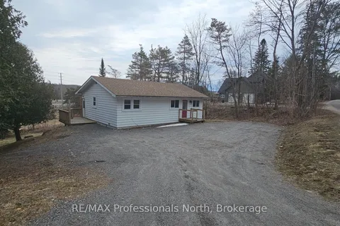 305 Falcon Road, Huntsville, ON P1H 1N3