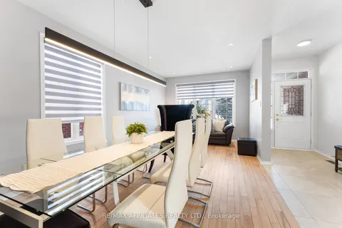 66 Glen Meadows Circ, Kanata, ON K2M 2W8