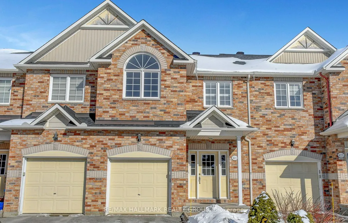 621 Braecreek Ave, Kanata, ON K2W 0B4