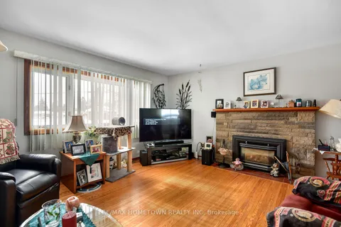 1 Stewart Drive, Augusta, ON K0E 1T0
