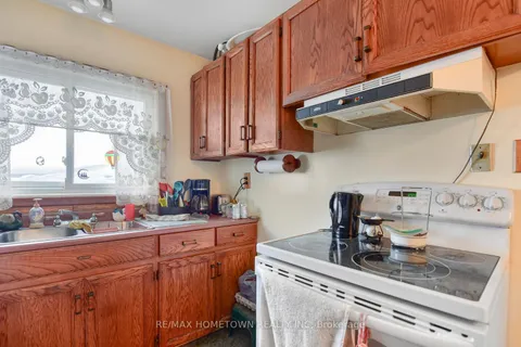 1 Stewart Drive, Augusta, ON K0E 1T0