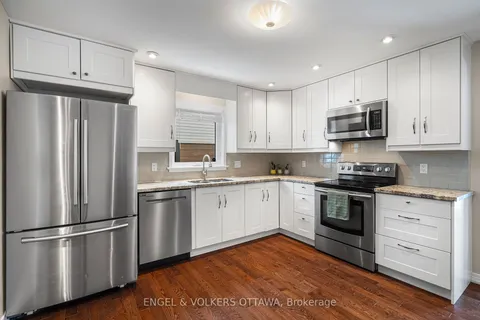 36 Newborough Cres, Barrhaven, ON K2G 6A5